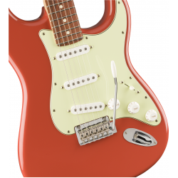 FENDER Limited Edition Player Stratocaster®, Pau Ferro Fingerboard, Fiesta Red