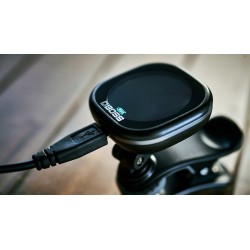 BOSS TU-05 – Accordeur à pince chromatique pour guitare et basse