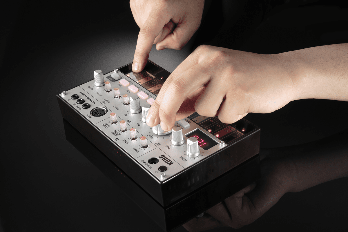 SYNTHETISEUR KORG VOLCA-BASS   BASSE ANALOGIQUE