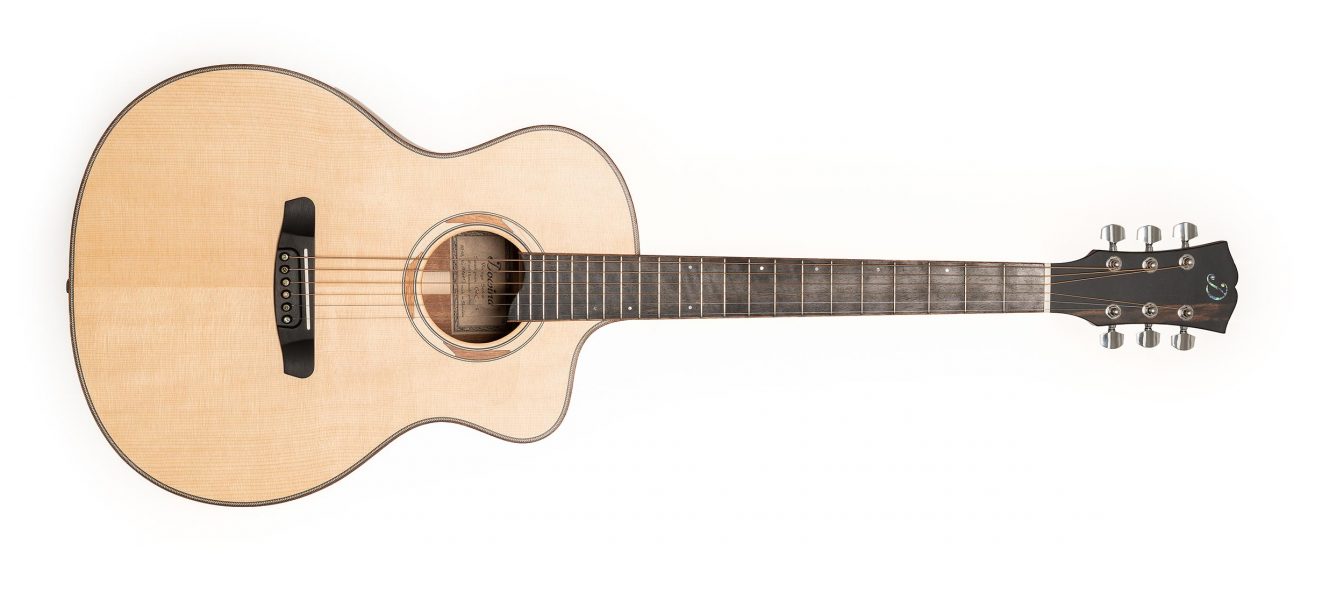 GUITARE electro DOWINA SAUVIGNON GACE cedre AVEC ETUI