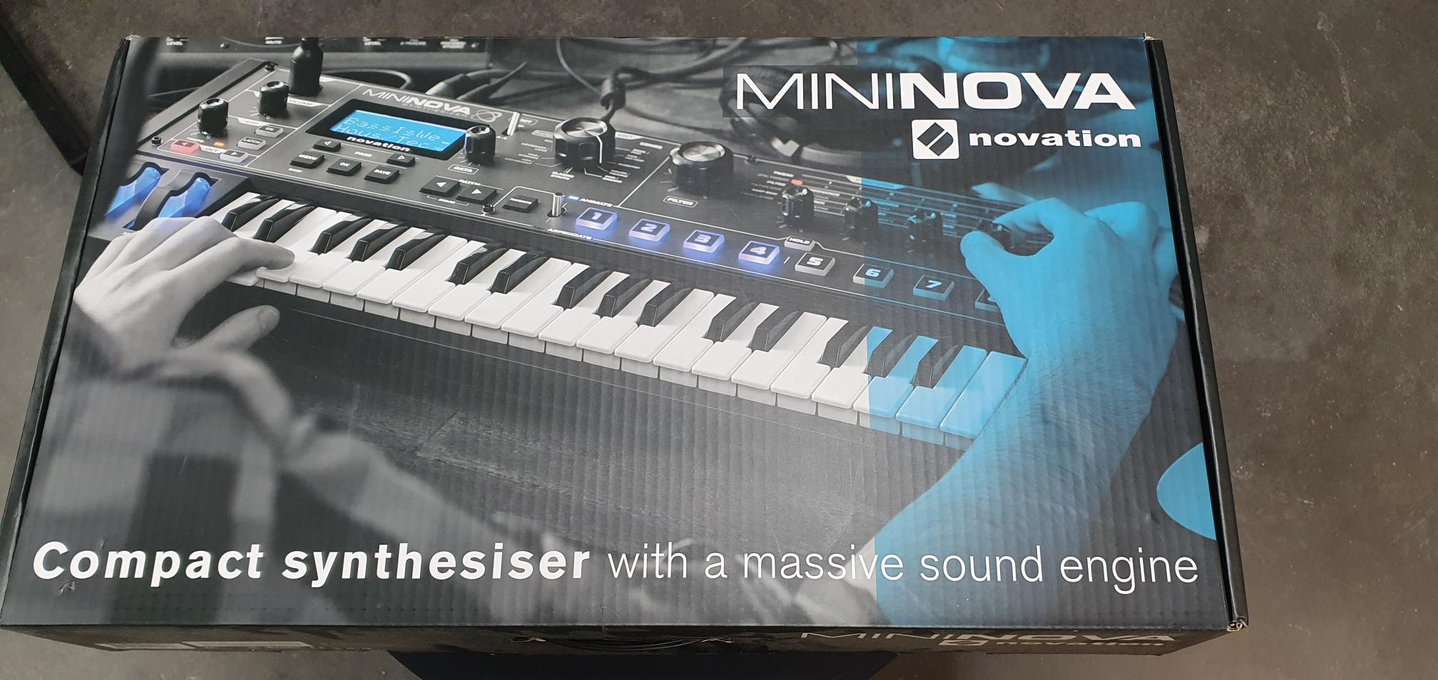 OCCASION - SYNTHETISEUR MININOVA - NOVATION