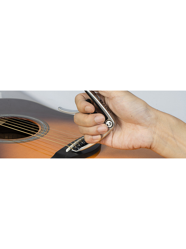 Capodastre JOYO guitare folk avec encoche pour cheville - Black