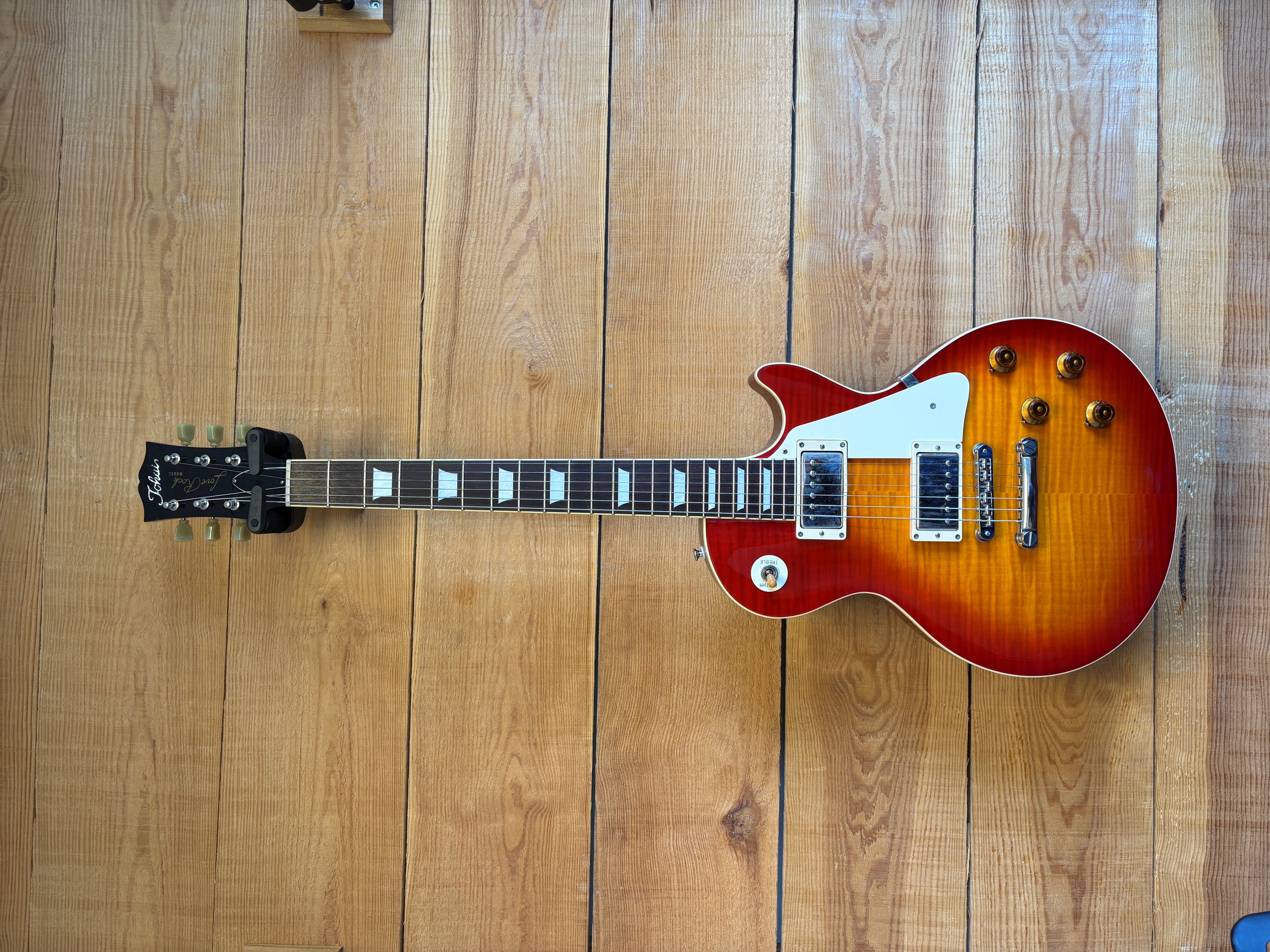 Occasion Tokai LS136F Cherry Sunburst + étui rigide