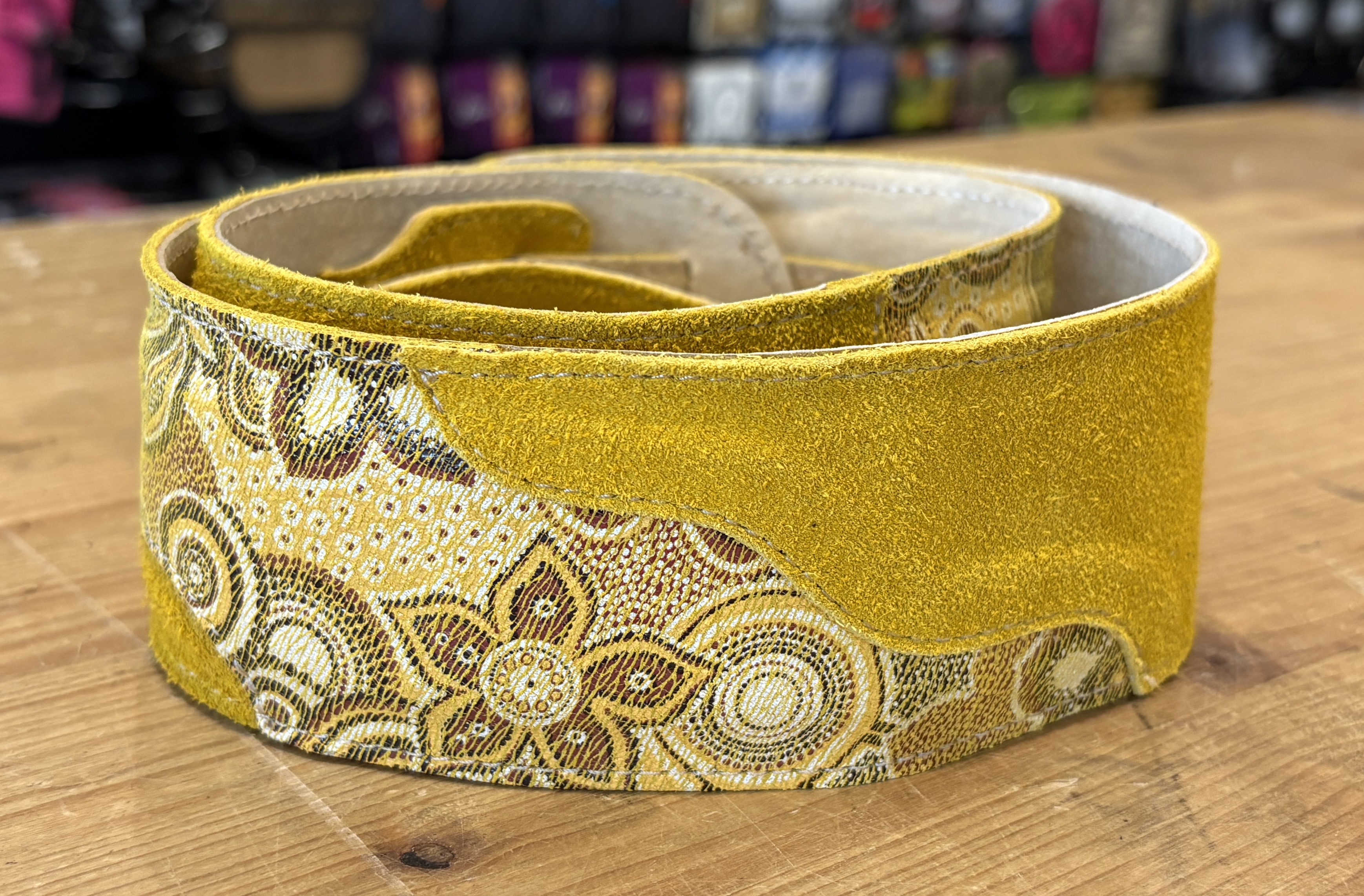 Sangle Patrick Bleses BG62 Velours Jaune Kanap