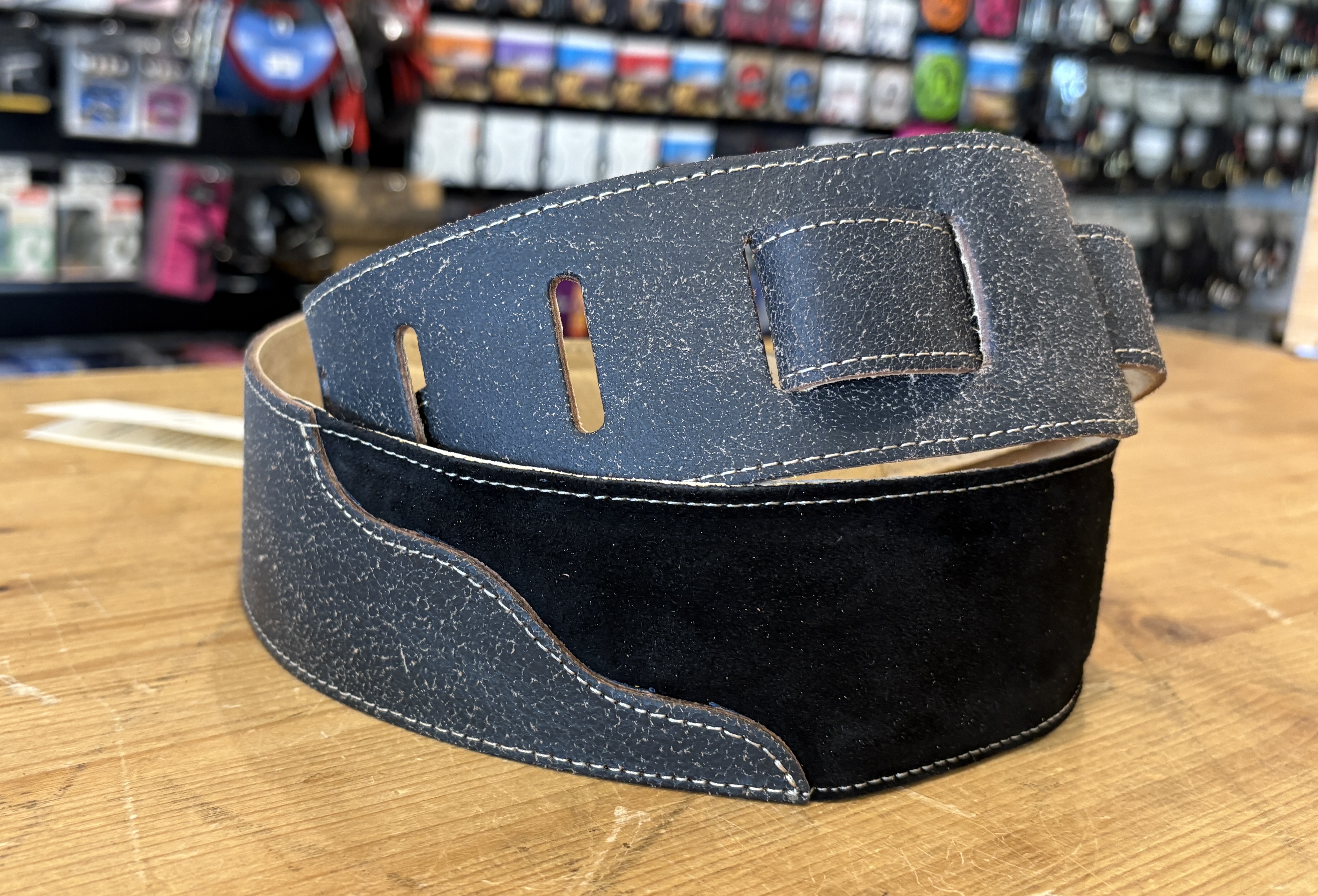SANGLE PATRICK BLESES CUIR AVIATEUR VELOUR NOIR