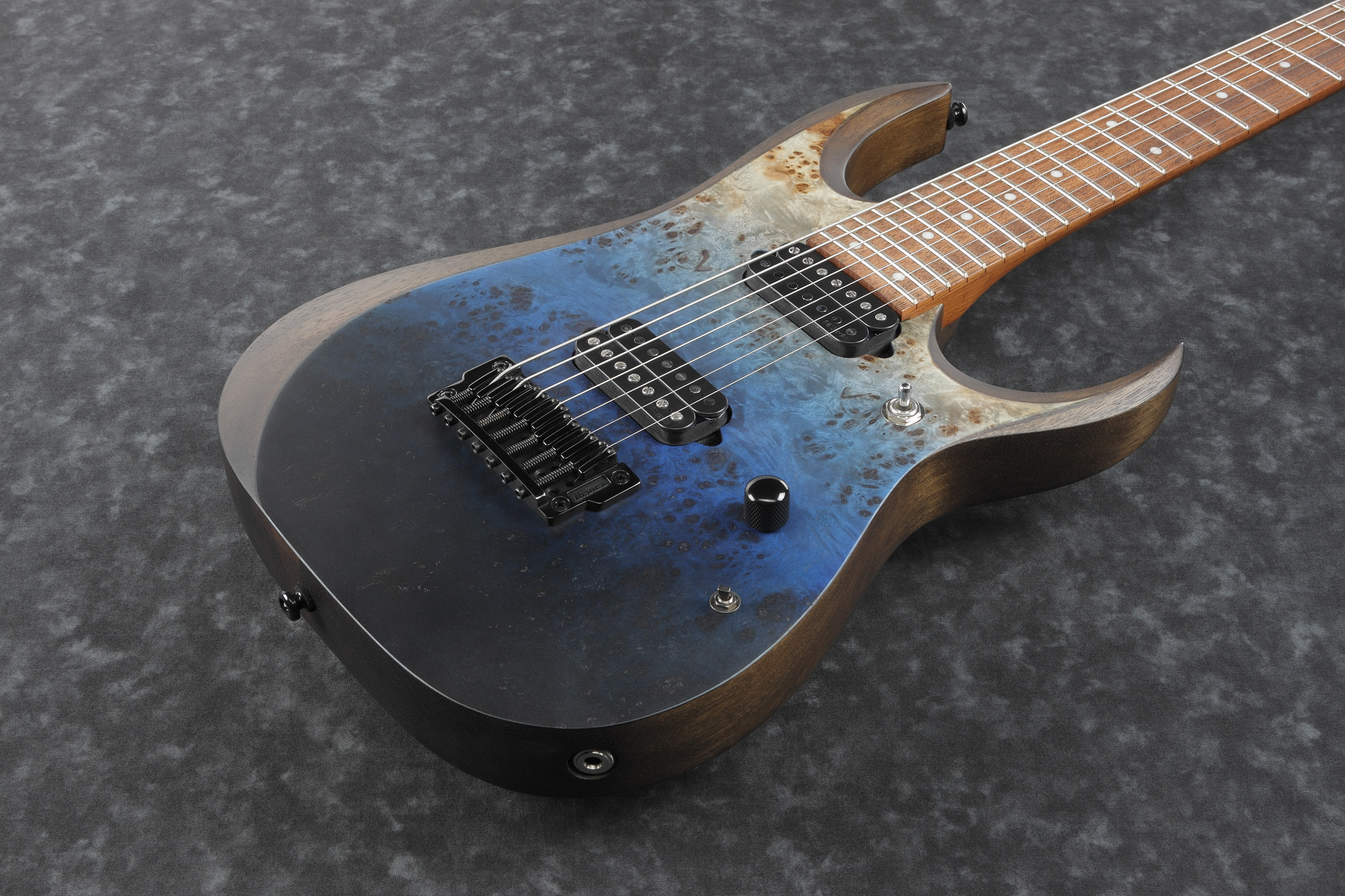 Guitare électrique 7 cordes Ibanez RGD7521PBDSF