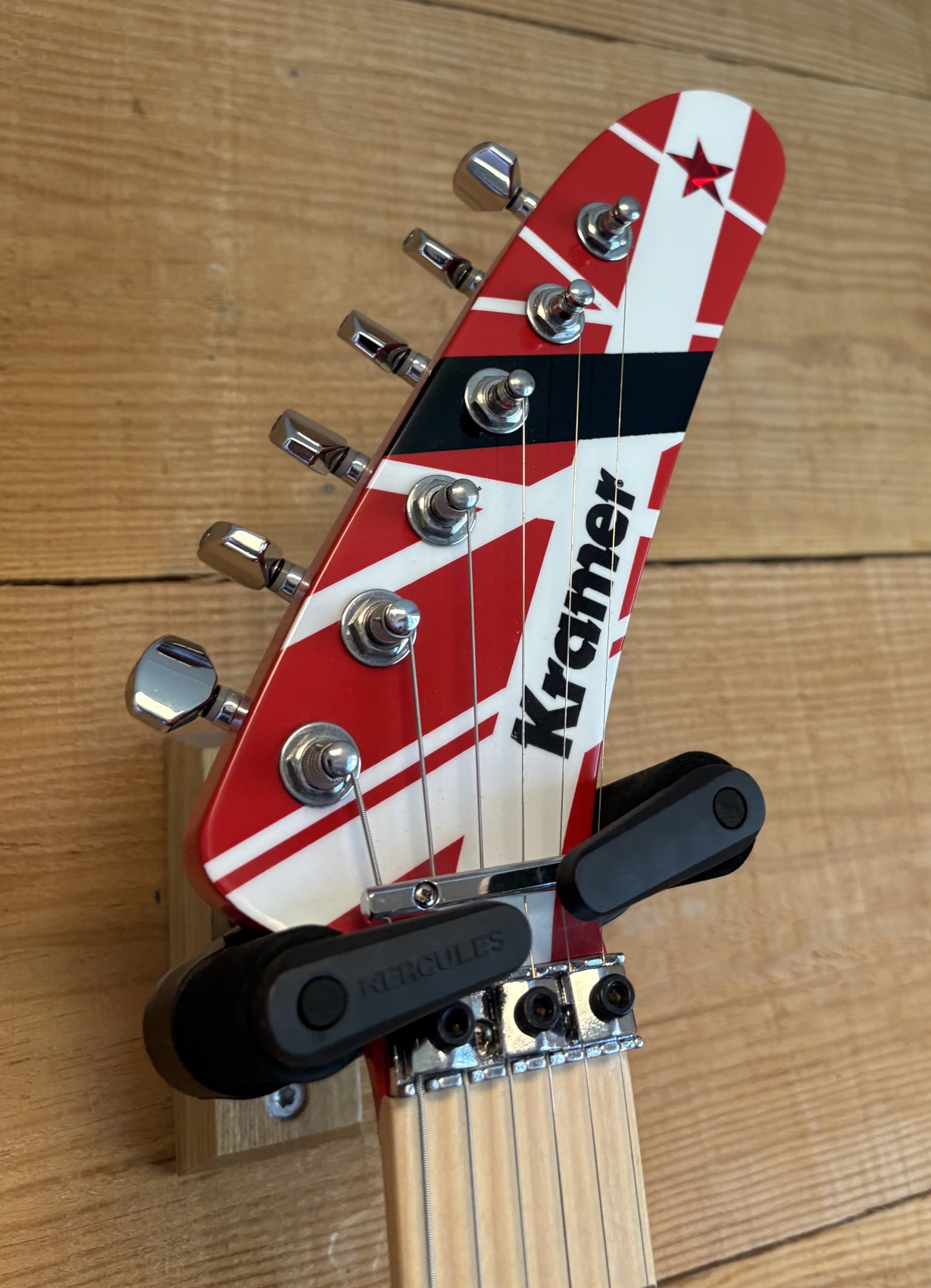 OCCASION Kramer Baretta EVH replica by Mean Street Customs