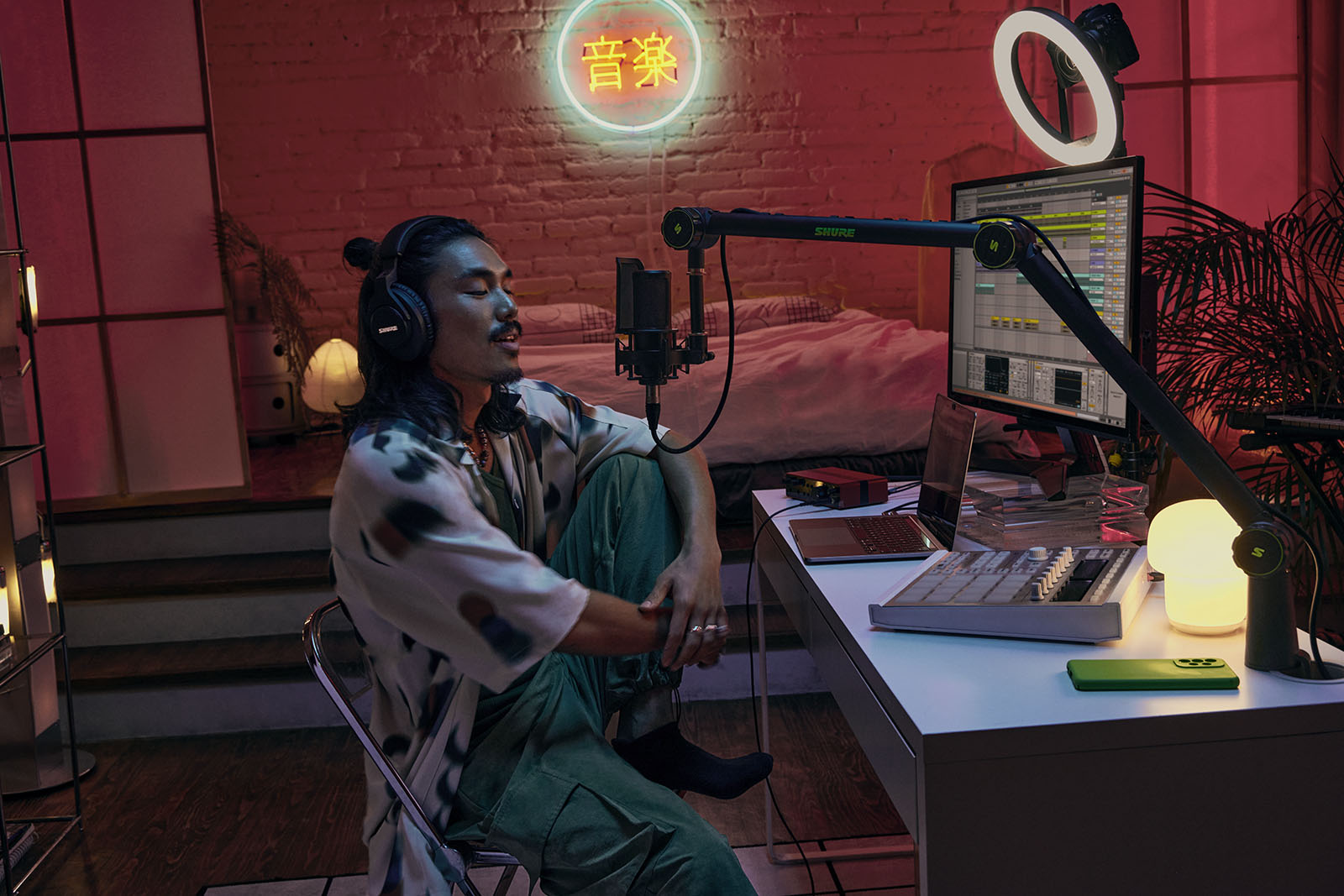 Micro SHURE SM4-K-KIT Studio - SM4 avec suspension, anti-pop et mallette