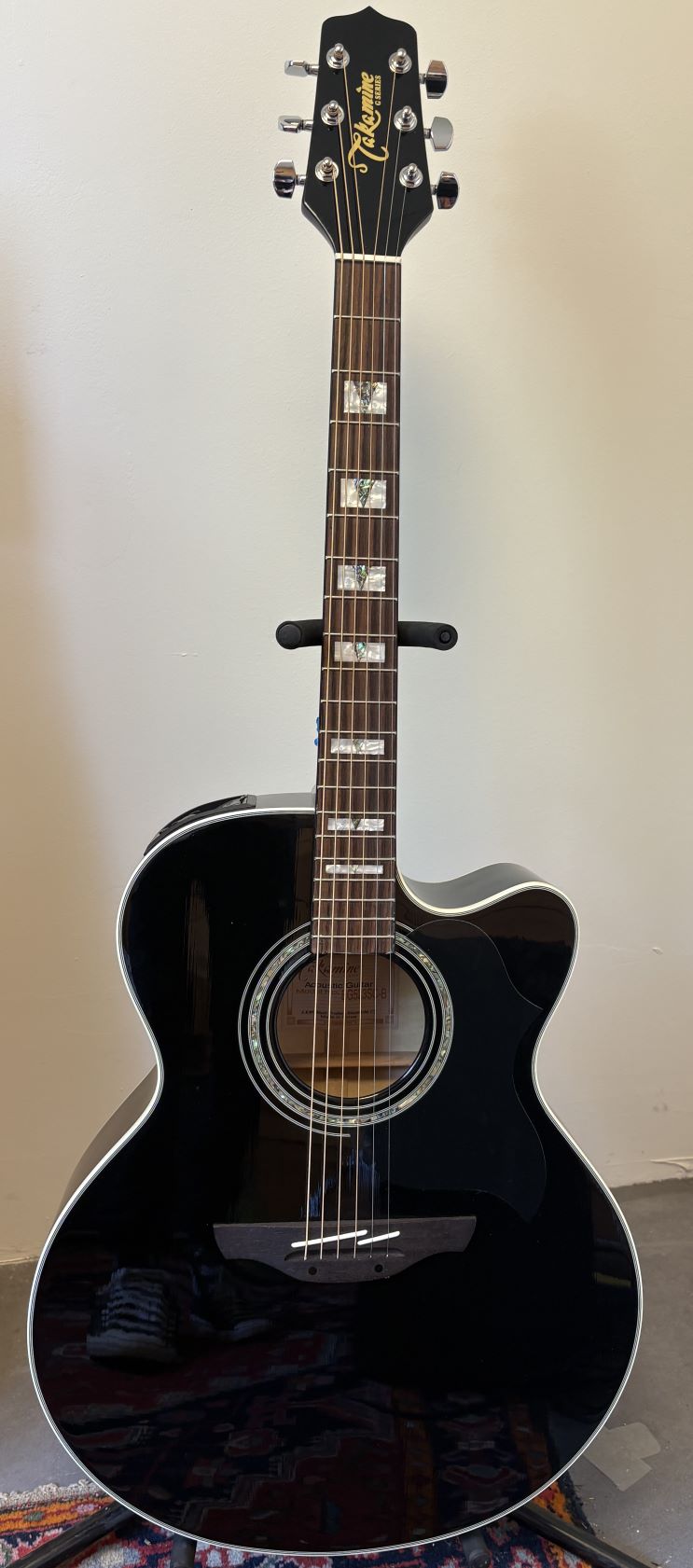 Occasion Guitare Takamine EG523SC-B avec étui