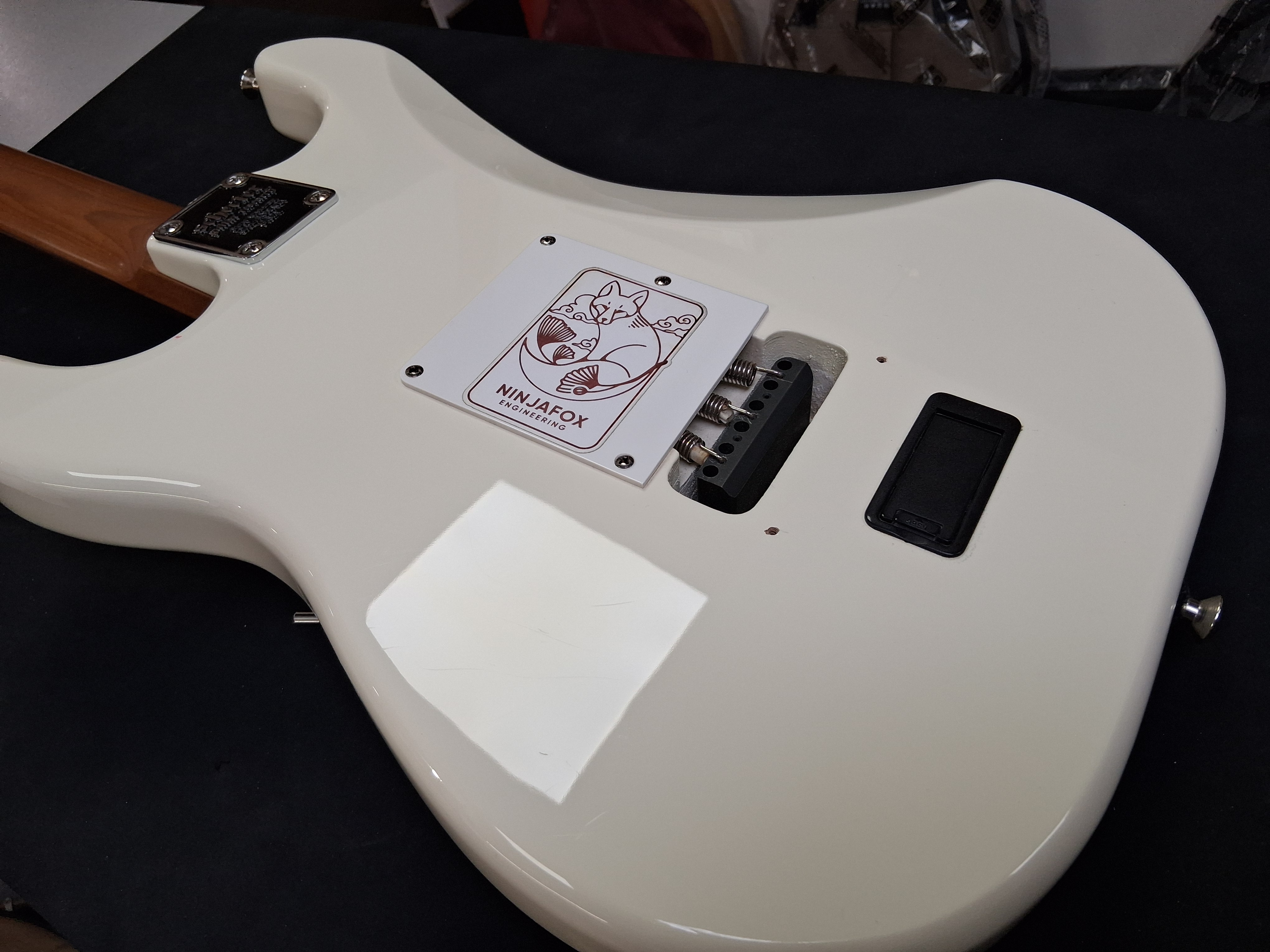 OCCASION Schecter Nick Johnston HSS - EMG - Atomic Snow