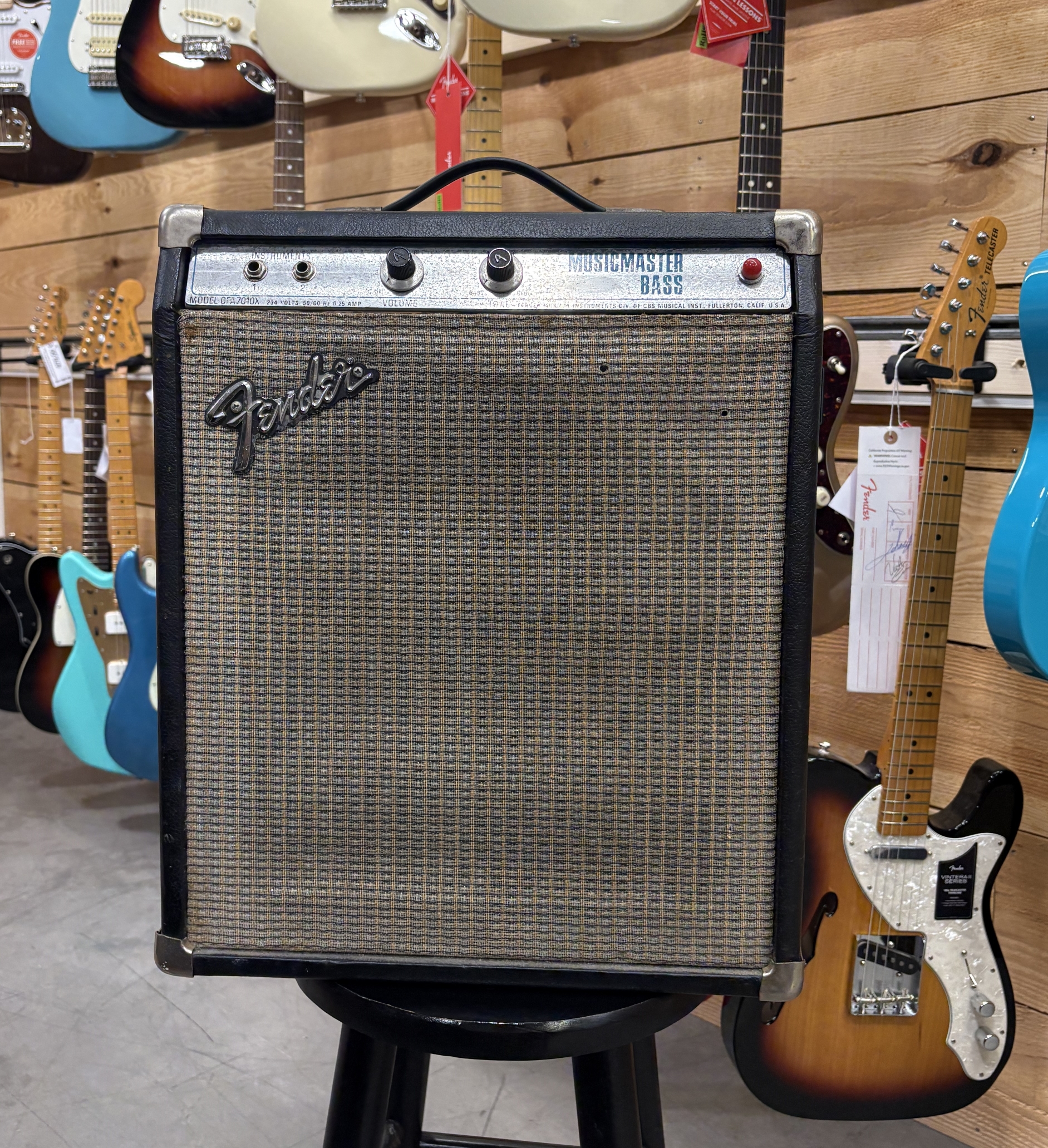 OCCASION Ampli Fender Musicmaster bass