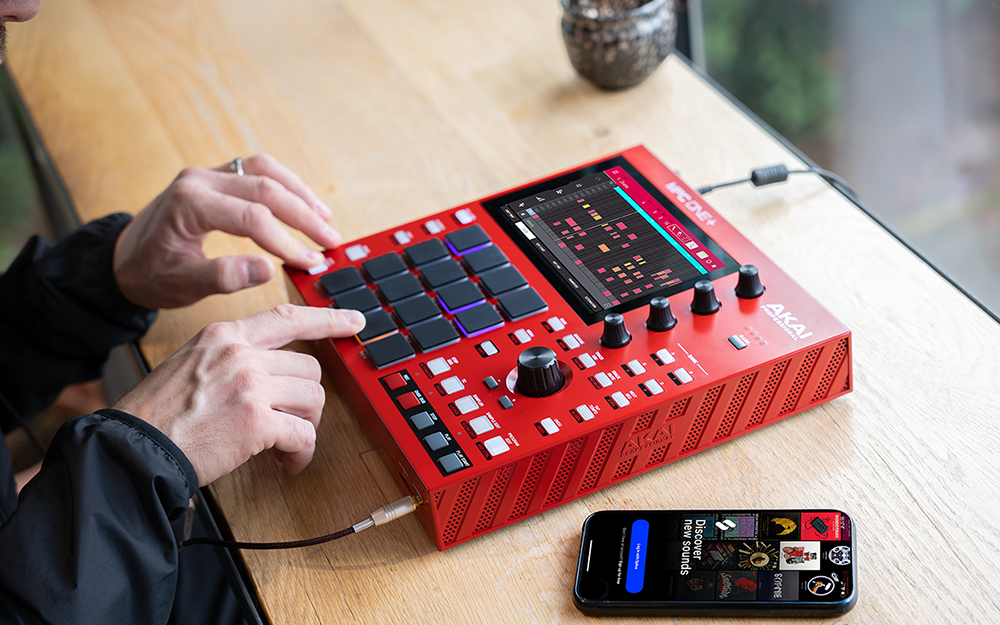 STATION AUTONOME MPC ONE + AKAI