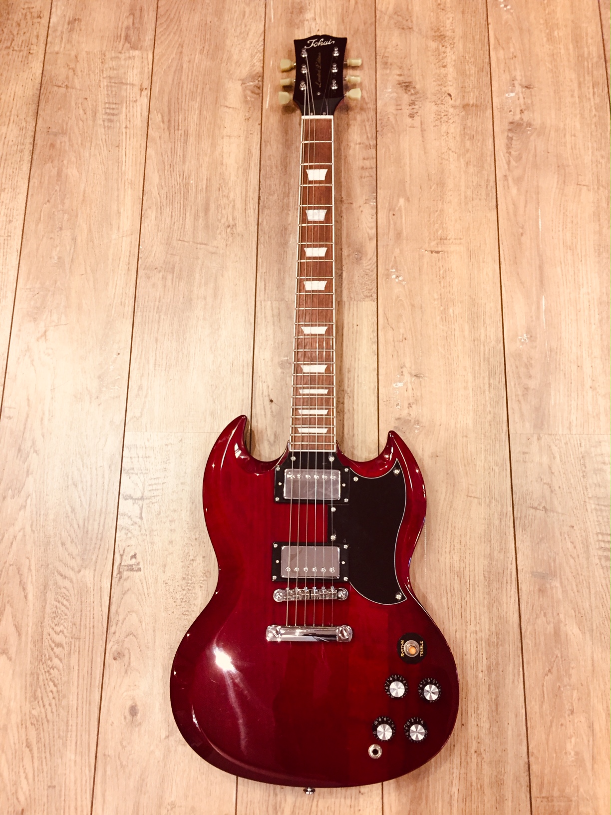 TOKAI SG 58 CHERRY LIMITED EDITION