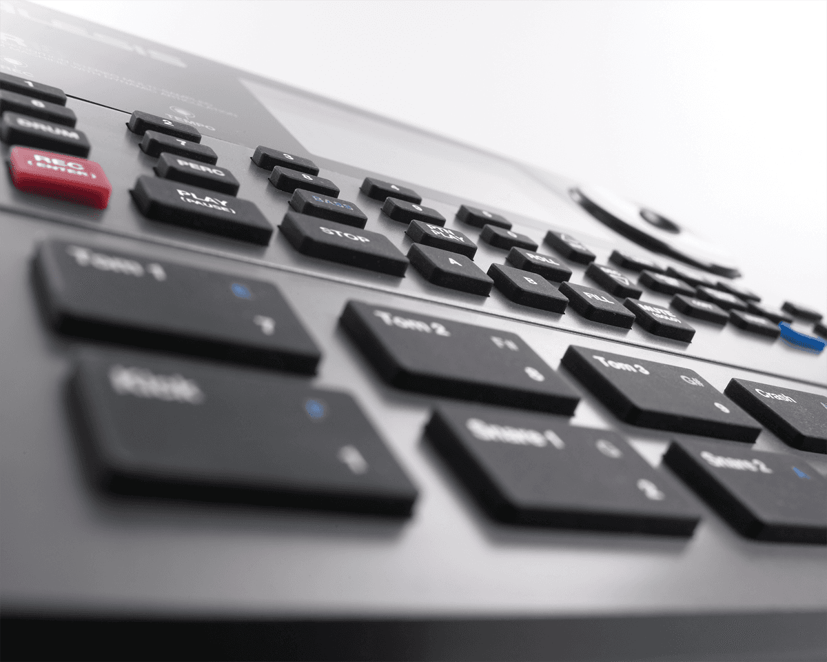 Boite à rythme ALESIS SR-18