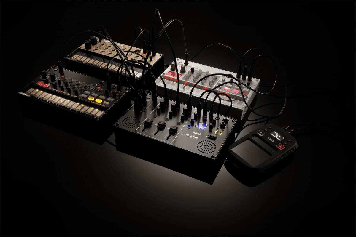 SYNTHETISEUR KORG VOLCA-MIX  MIXEUR ANALOGIQUE ET NUMERIQUE