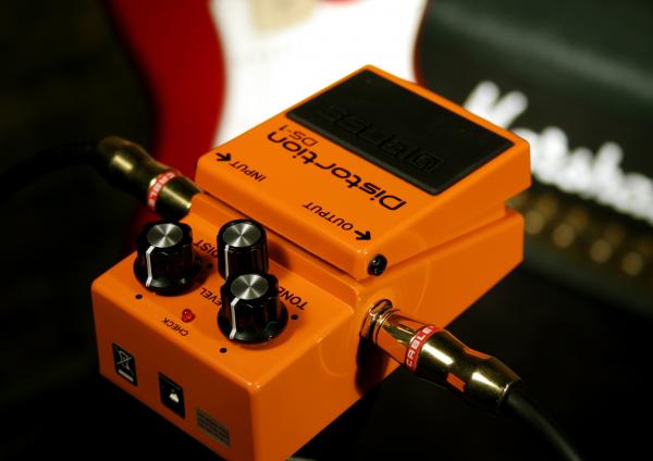 PEDALE D\'EFFET BOSS DS-1
