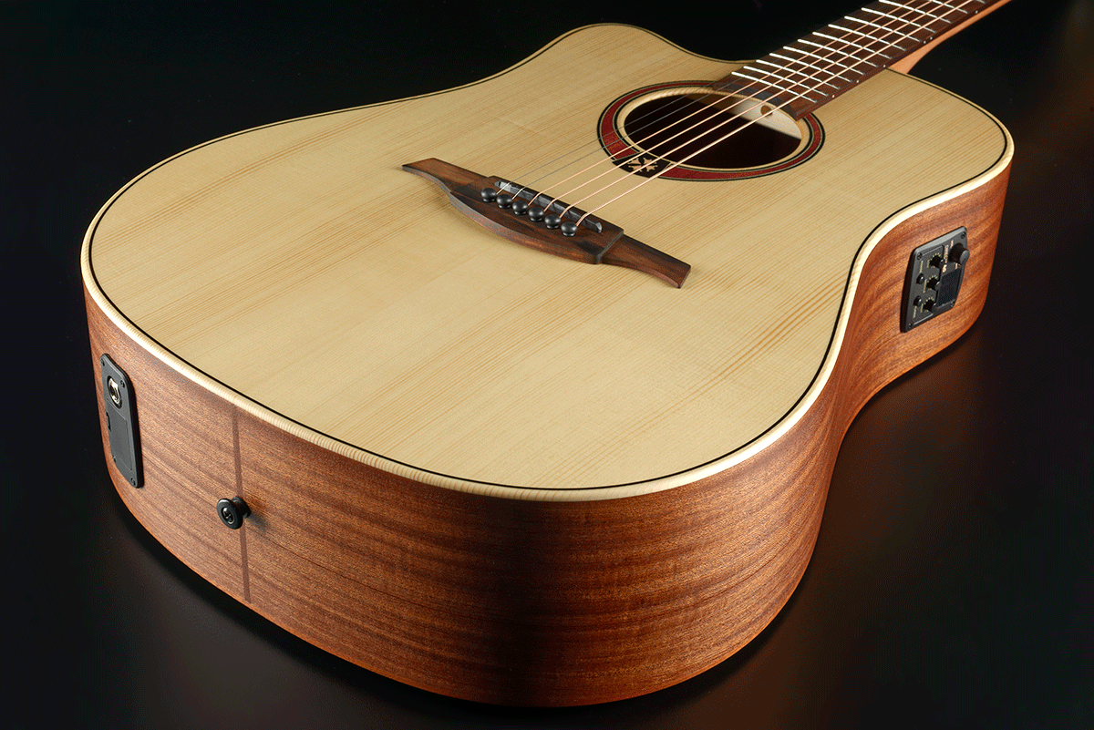 Lâg - TL70DCE-NAT Dreadnought Gaucher Cutaway Electro Natural